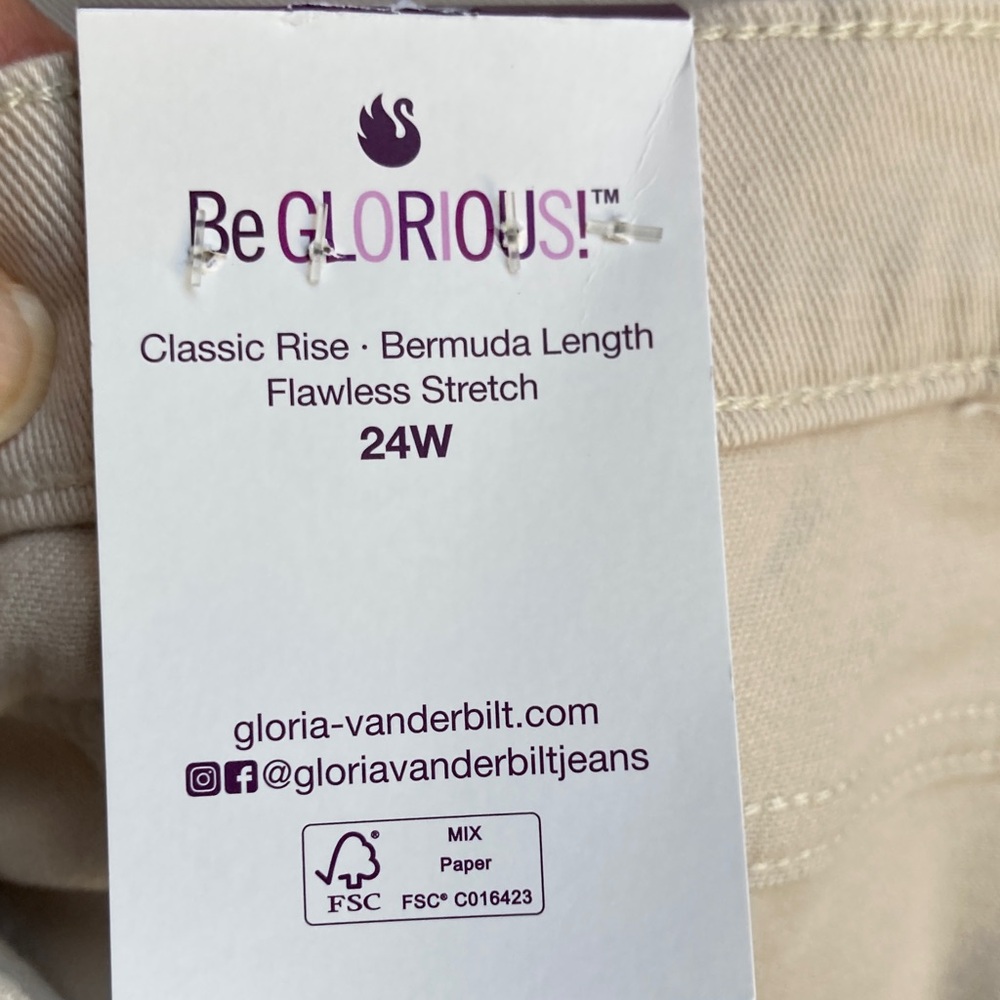 Gloria Vanderbilt Amanda Bermuda Short flawless stretch classic rise 24W - Picture 4 of 15